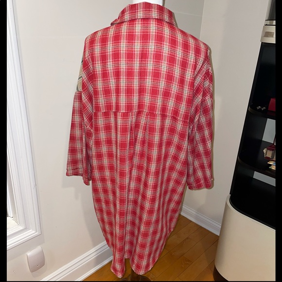 Split Color Flannel Top - Picture 5 of 6